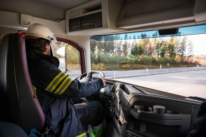 Volvo Trucks представляет сдвоенную кабину для экипажей экстренных служб вместимостью до 9 человек